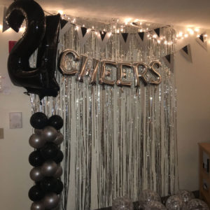 glossy balloon decorations for anniversary